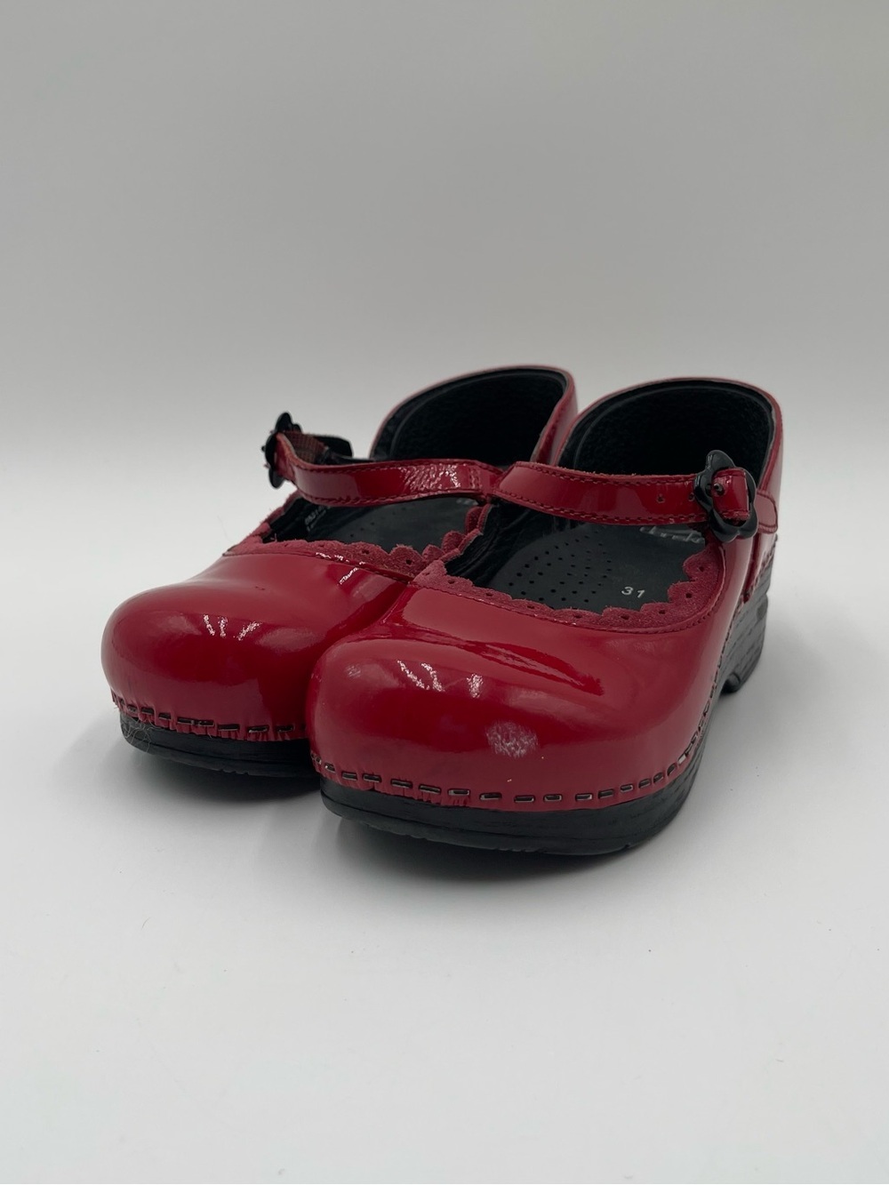 Dansko Girls Red Patent Leather Mary Janes Clogs Shoes Buckle Kids 31 US 12.5-13